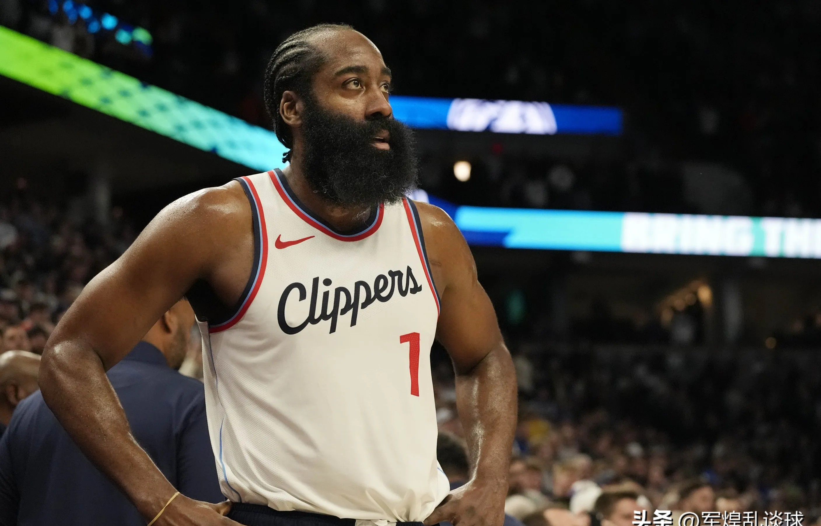  哈登在湖人效力过吗 