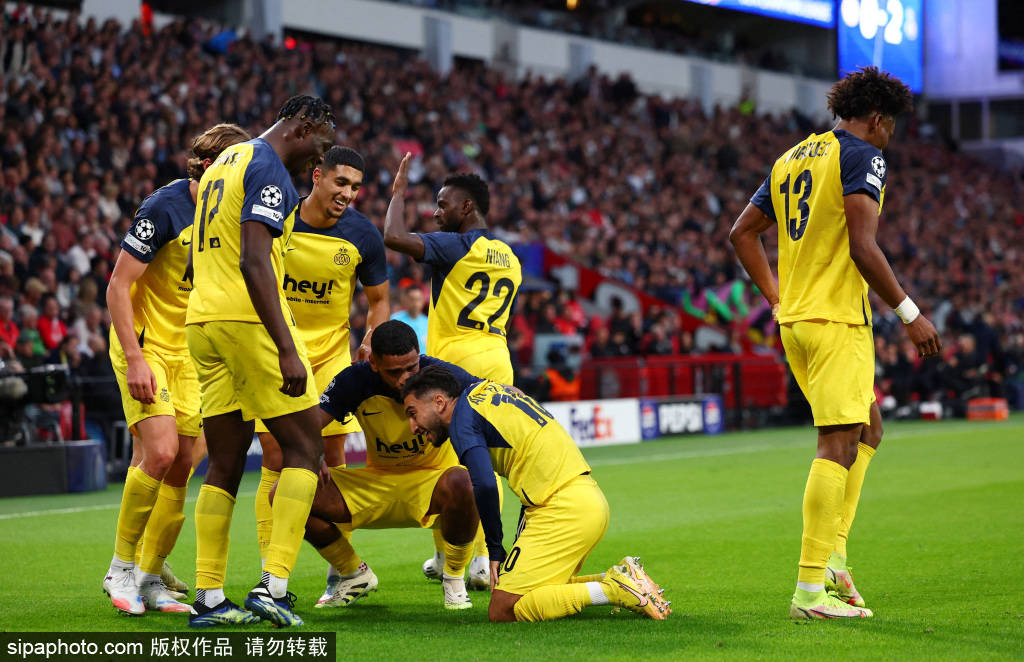 包含欧篮联赛程吃紧，埃因霍温关键时刻迎来里程碑，赛场秩序良好，阵容厚度经受考验的词条