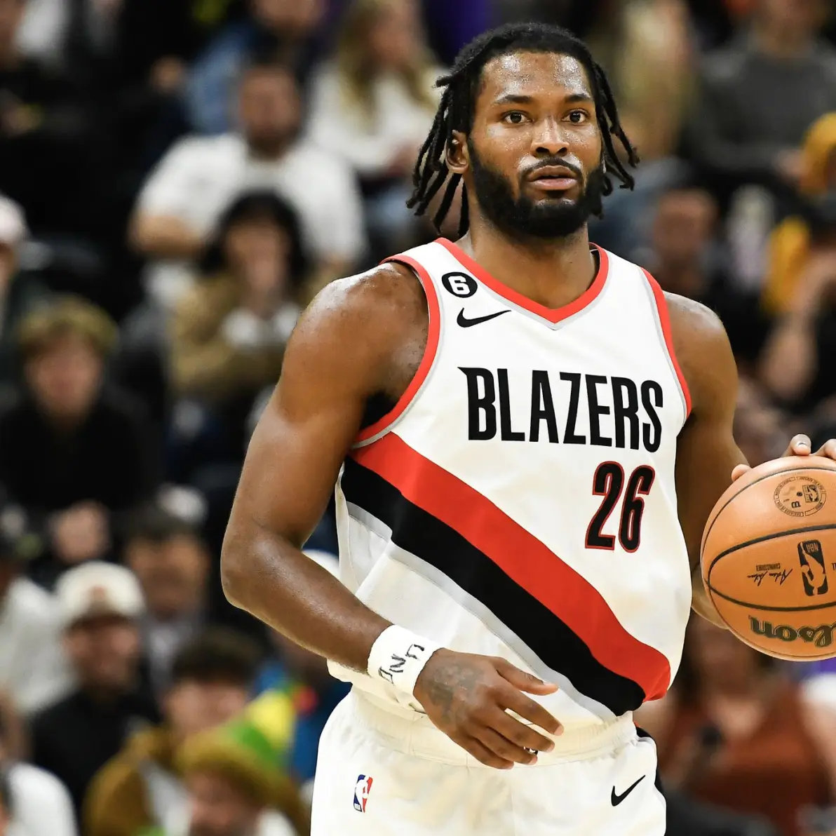 包含NBA常规赛赛程吃紧，多伦多猛龙冲刺阶段防线松动，管理层满意，年轻球员得到机会的词条